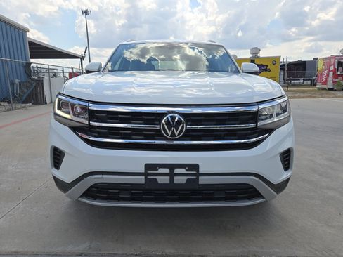 Used 2021 Volkswagen Atlas Cross Sport SE w/ Panoramic Sunroof Package image 5