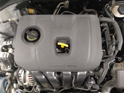 Used 2020 Hyundai Elantra SEL FWD image 30