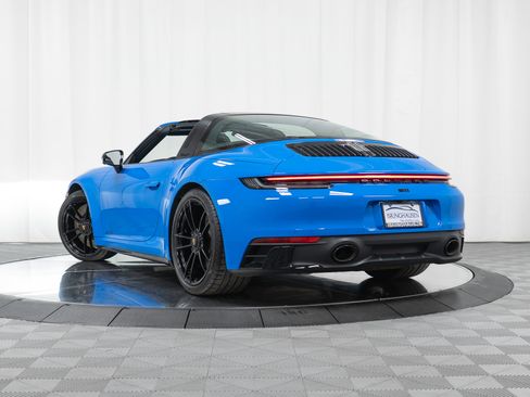 Certified 2023 Porsche 911 Targa 4 GTS w/ Premium Package AWD/4WD image 38