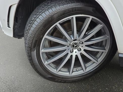 Used 2023 Mercedes-Benz GLS 580 4MATIC image 36