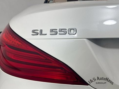 Used 2020 Mercedes-Benz SL 550 image 29