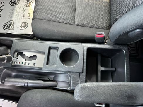 Used 2007 Toyota FJ Cruiser 4WD image 31