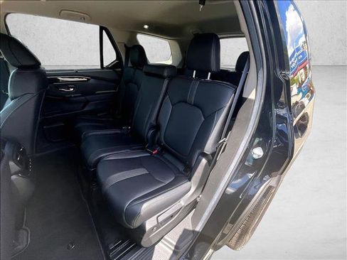 Used 2025 Honda Pilot EX-L image 27