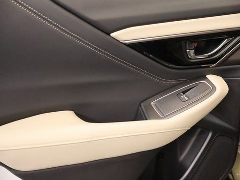 Certified 2025 Subaru Outback Limited image 28