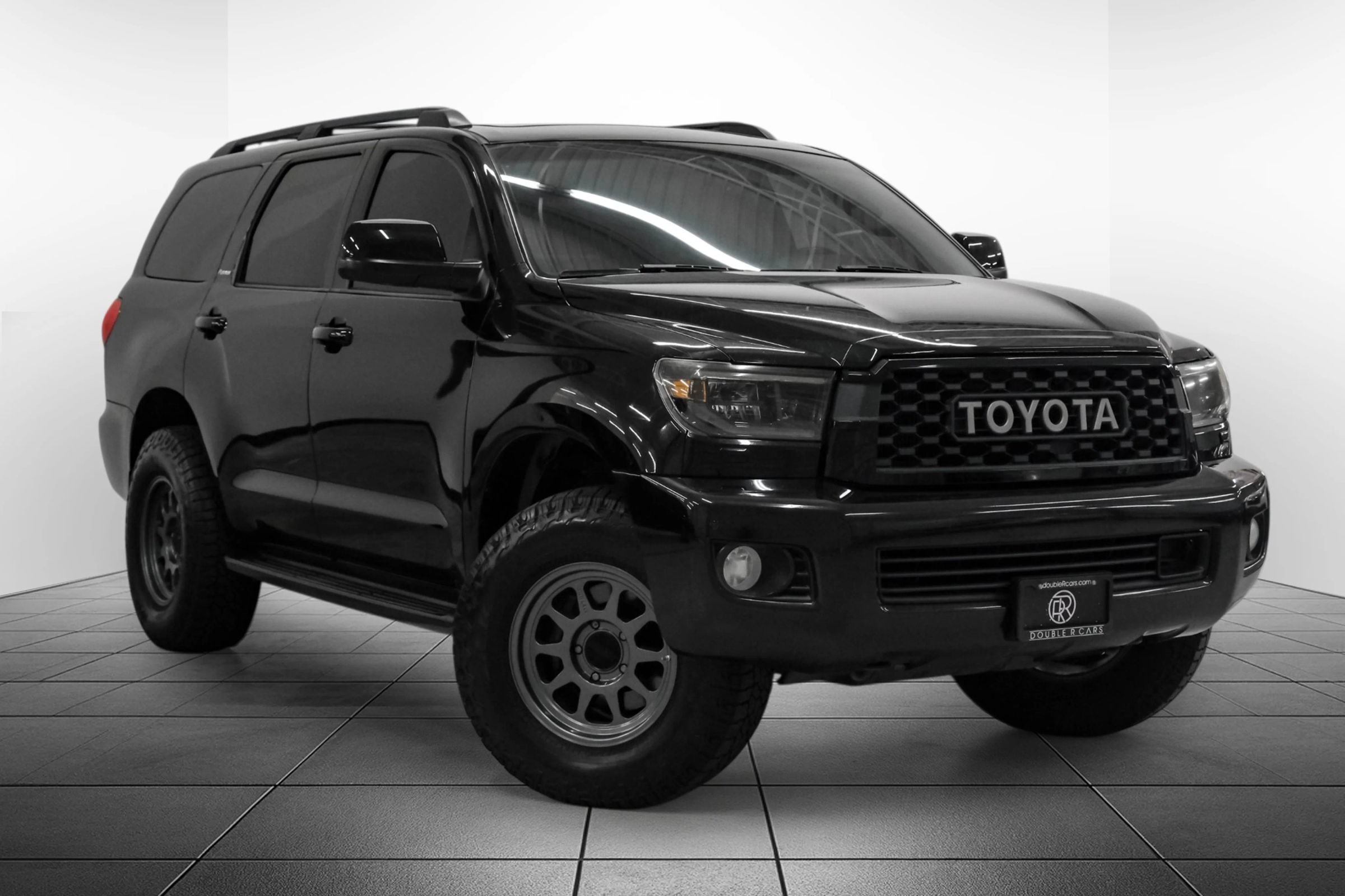 Used 2010 Toyota Sequoia Platinum AWD/4WD image 4