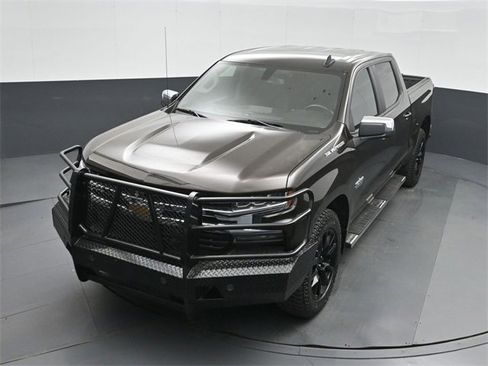 Used 2019 Chevrolet Silverado 1500 LT w/ Texas Edition image 35