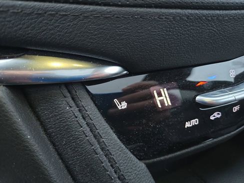 Certified 2023 Cadillac XT5 Premium Luxury image 24