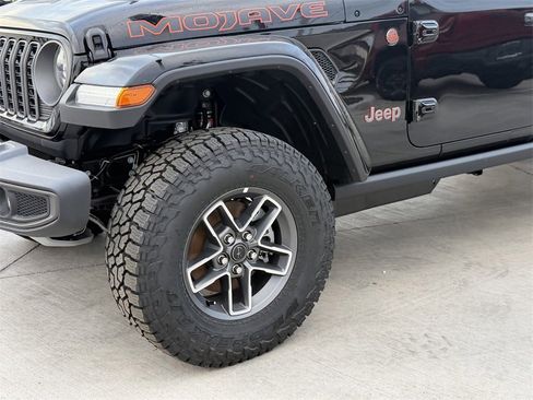 New 2026 Jeep Gladiator Mojave image 9