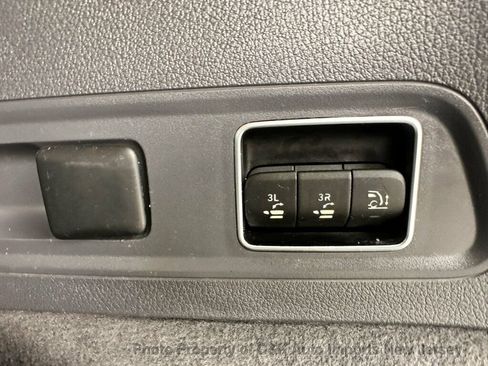 Used 2020 Mercedes-Benz GLS 580 4MATIC image 33
