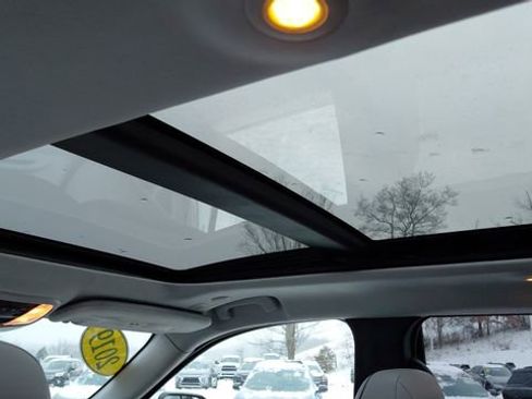 Used 2019 Jeep Grand Cherokee Summit image 17