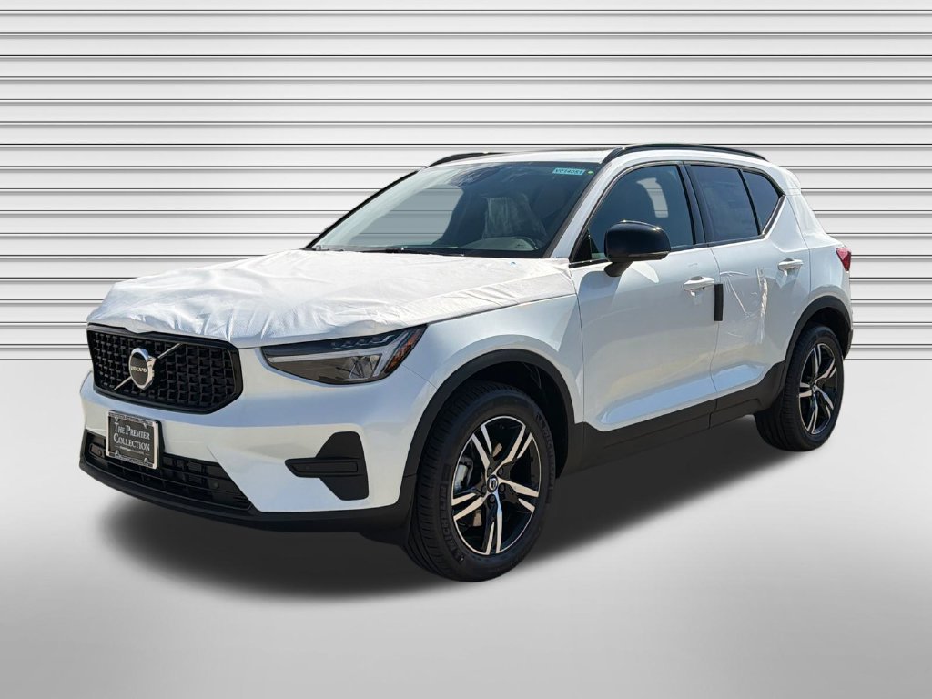 New 2026 Volvo XC40 B5 Core w/ Protection Package Premier AWD/4WD image 3