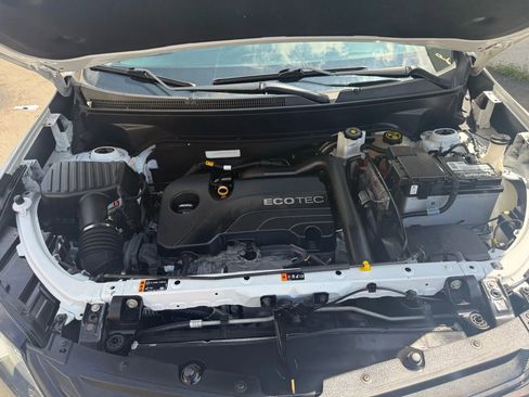Used 2020 Chevrolet Equinox LT AWD/4WD image 23