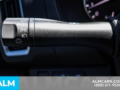 Certified 2025 Nissan Frontier SV image 33