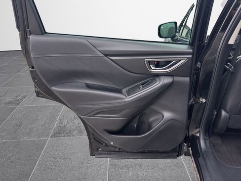 Used 2024 Subaru Forester Touring w/ Pop Package 2 image 25