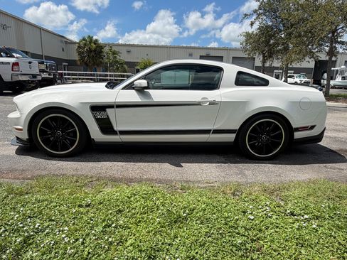 Used 2012 Ford Mustang Boss 302 w/ Boss 302 Accessory Pkg RWD image 12