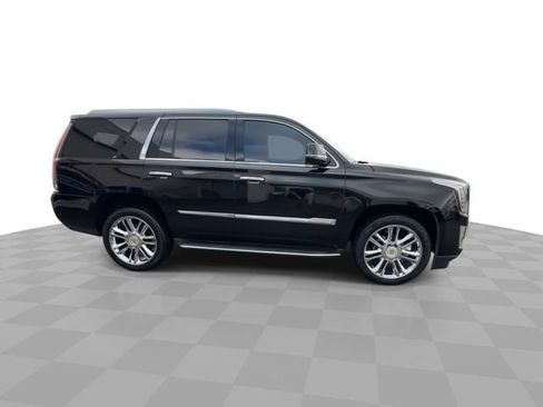 Used 2016 Cadillac Escalade Luxury AWD/4WD image 9
