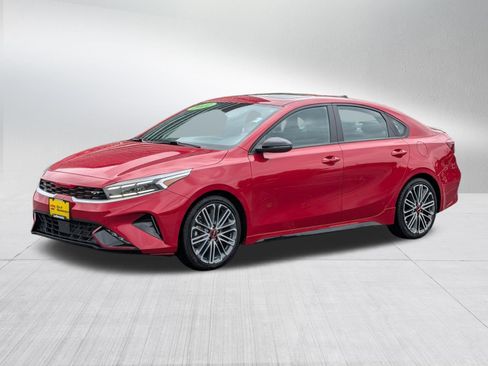 Certified 2022 Kia Forte GT w/ GT2 Package FWD image 3