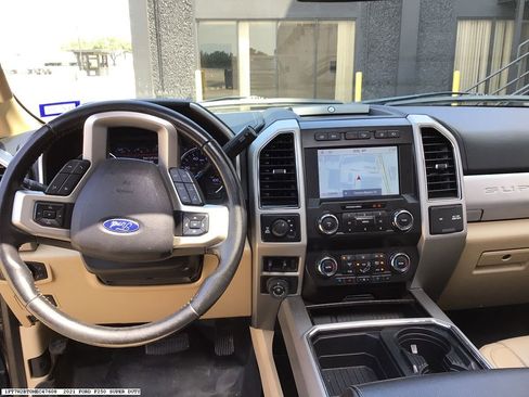 Used 2021 Ford F250 Lariat w/ Lariat Ultimate Package image 9