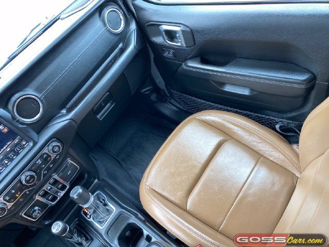 Used 2020 Jeep Gladiator Overland w/ Dual Top Group AWD/4WD image 16