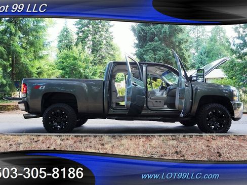 Used 2011 Chevrolet Silverado 2500 LTZ w/ LTZ Plus Package AWD/4WD image 29