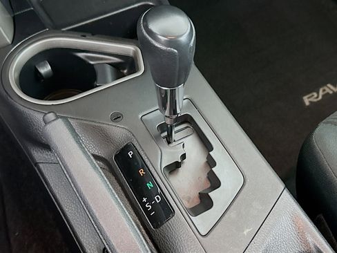 Used 2016 Toyota RAV4 LE image 24