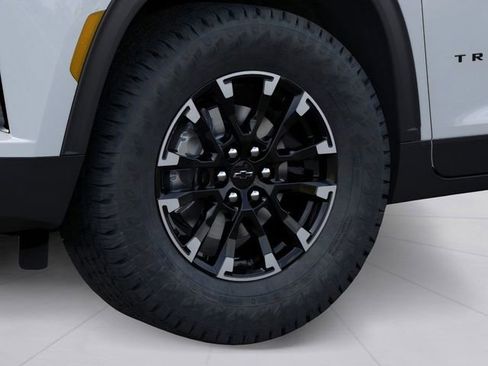 New 2026 Chevrolet Traverse Z71 image 9