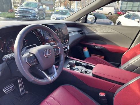 Used 2023 Lexus RX 500h F Sport image 11