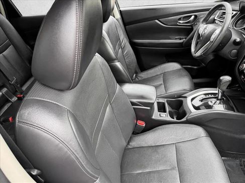 Used 2015 Nissan Rogue SL w/ SL Premium Package AWD/4WD image 20