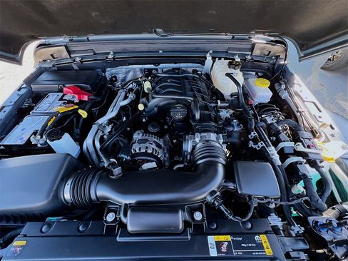 Used 2024 Jeep Wrangler Sport S image 29