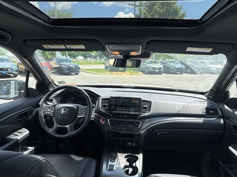 Used 2023 Honda Passport EX-L image 5