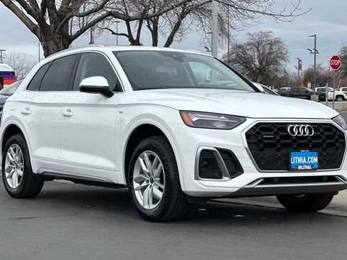 Used 2023 Audi Q5 2.0T Premium image 9