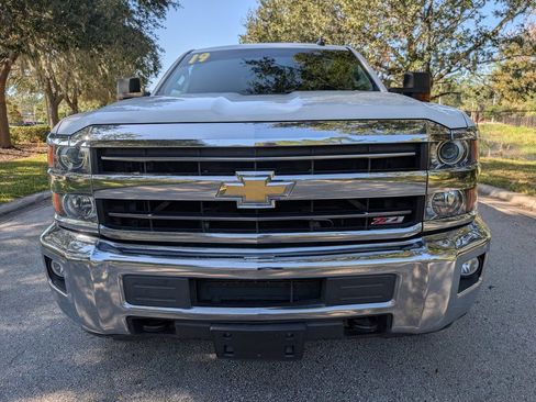 Used 2019 Chevrolet Silverado 2500 LT w/ All Star Edition image 2