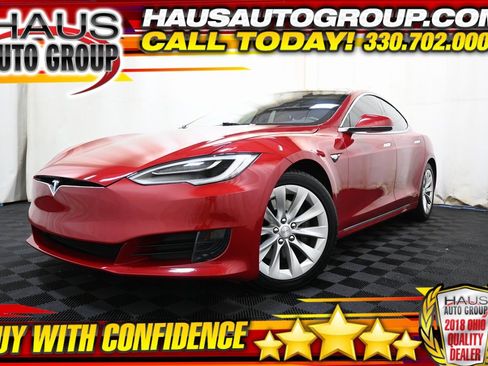 Used 2017 Tesla Model S 90D image 1