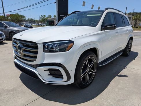 New 2026 Mercedes-Benz GLS 450 4MATIC image 9