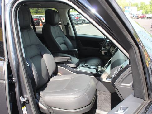 Used 2019 Land Rover Range Rover Supercharged image 17