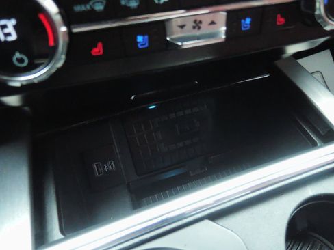 Used 2022 Ford F350 Platinum AWD/4WD image 25