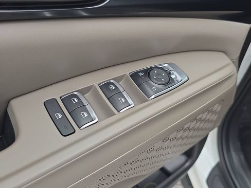 New 2027 Kia Carnival FWD image 19