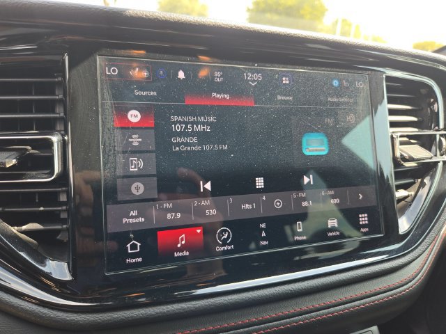 Used 2025 Dodge Durango GT AWD/4WD image 13
