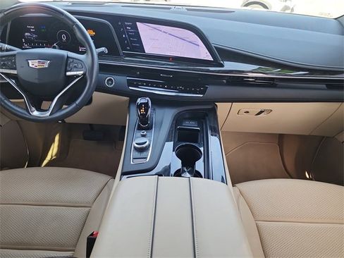 Used 2023 Cadillac Escalade Premium Luxury image 22