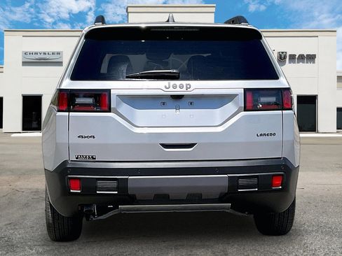 New 2026 Jeep Cherokee Laredo AWD/4WD image 4