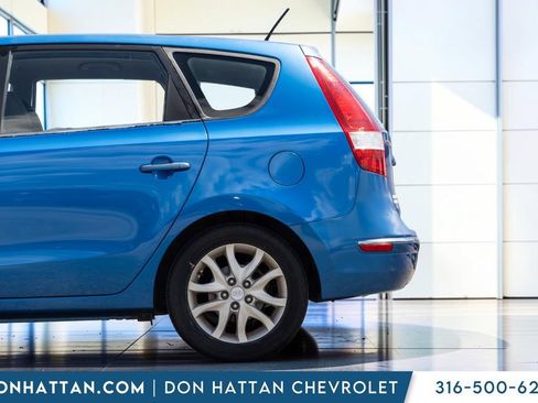 Used 2009 Hyundai Elantra FWD image 25