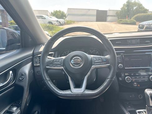 Used 2020 Nissan Rogue SL AWD/4WD image 13