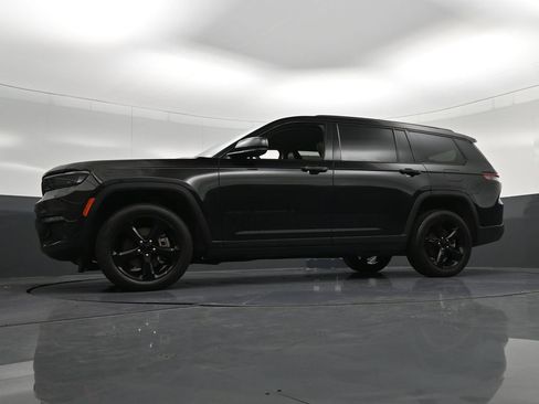 Used 2024 Jeep Grand Cherokee L Limited w/ Black Appearance Package RWD image 32
