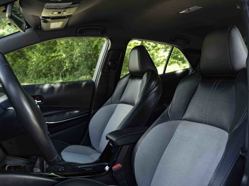 Used 2020 Toyota Corolla XSE FWD image 17