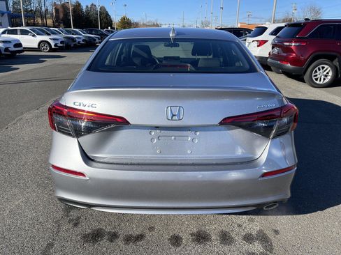 Used 2023 Honda Civic Sport image 18