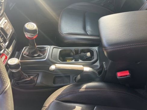 Used 2021 Jeep Gladiator Mojave image 15