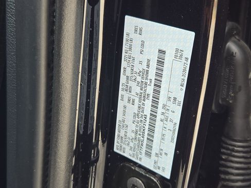 Used 2025 Ford F150 Lariat image 34