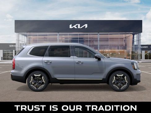New 2025 Kia Telluride S image 7