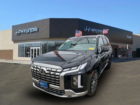 Used 2023 Hyundai Palisade Calligraphy AWD/4WD image 4