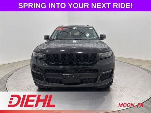 Certified 2023 Jeep Grand Cherokee L Limited w/ Black Appearance Package AWD/4WD image 2
